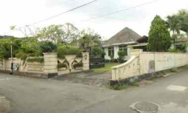 Rumah Luas Model Kolonial di Lokasi Tamansiswa Mergangsan Yogyakarta