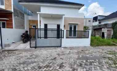 gambar dijual rumah tamantirto