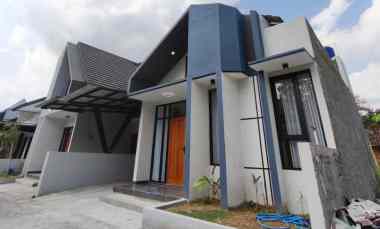 Rumah Modern Minimalis Gaya Skandinavia di Kasihan Bantul