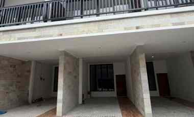 Dijual Rumah Eksklusif 2 Lantai di Tebet Jakarta Selatan