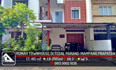 Rumah Asri dalam Town House di Tegal Parang, Mampang Prapatan, Jaksel