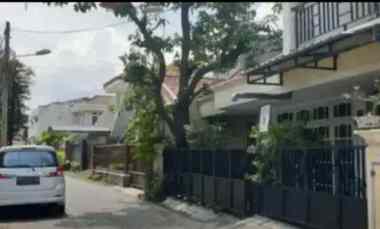 Dijual Murah Rumah 2 Lantai Tenggilis Lama Surabaya dekat Ubaya