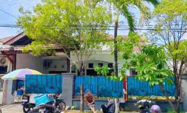 dijual rumah tenggilis utara