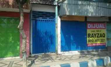 Rumah Dijual di TEPI JALAN DEKAT ALUN2 PASURUAN KOTA, JATIM