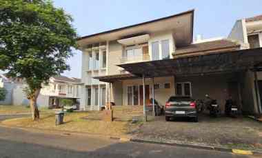 Dijual Rumah Hook Megah di The Green BSD Cluster Venetian