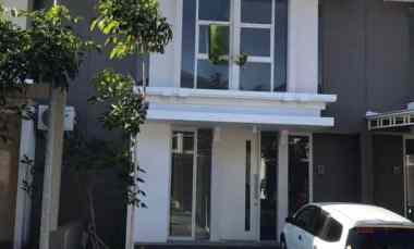 dijual rumah the greenlake