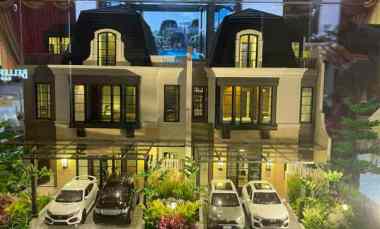 Rumah Mewah American Classic Bellefont East Summarecon Serpong