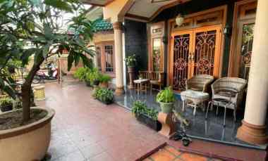 Dijual Rumah Tinggal 2 Lantai - jl. Damar 1 Medan Timur
