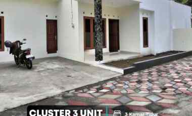 dijual rumah tirtoadi