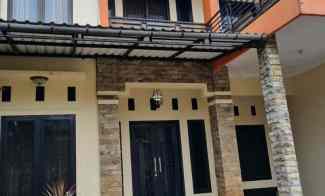 dijual rumah townhouse agung lestari