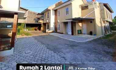 Rumah Hook 2 Lantai di Trihanggo, Gamping 200 meter ke Ringroad Barat