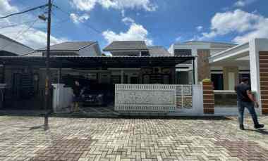 dijual rumah type 60 di arifin ahmad kota pekanbaru