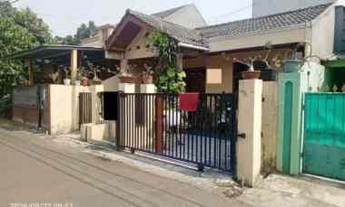 Dijual Rumah Minimalis Asri dekat Taman di Tytian Indah Summarecon