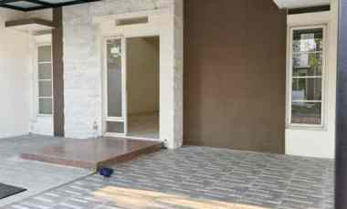 Rumah Baru Valencia Icon Puri Surya Jaya Sidoarjo 7x15 SHGB 950jt Nego