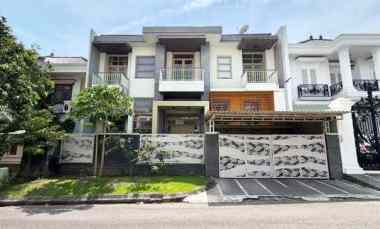 Rumah Dijual di Villa Bukit Indah Pakuwon Indah