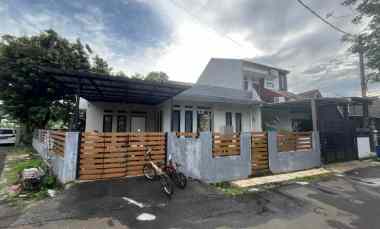 dijual rumah villa dago pamulang