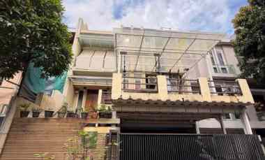 dijual rumah villa pondok indah