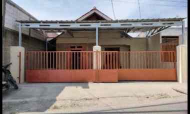 Rumah Pinggir Jalan Utama Babelan Carport 3 Mobil Harga 800 juta Nego