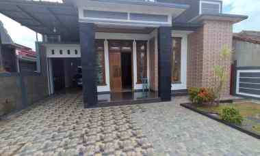 Rumah Mewah di Way Kandis, Tanjung Senang, Bandar Lampung