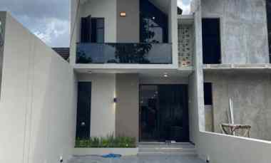 Rumah Full Furnished di Jalan Kaliurang km 10 Sleman Yogyakarta