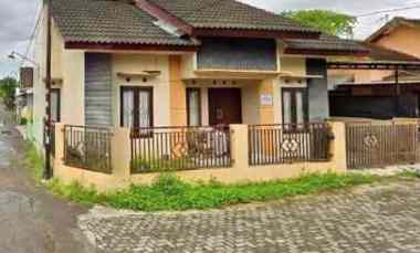 dijual rumah wedomartani sleman