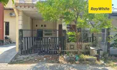 dijual rumah western village