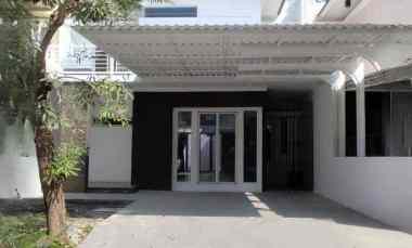 Wisata Bukit Mas, Semi Furnished, 2 Lantai, 2 Master Bedroom