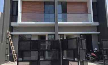 dijual rumah wisma mukti