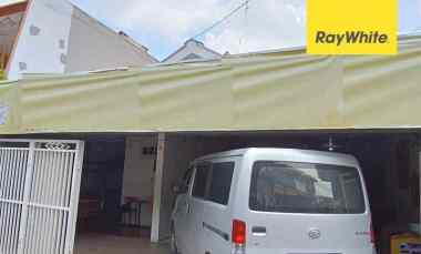 dijual rumah wiyung