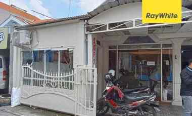 dijual rumah wiyung