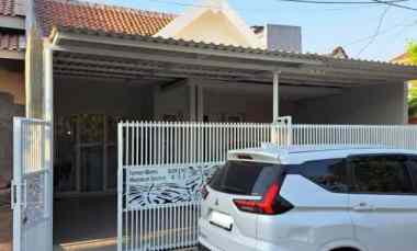 dijual rumah ykp medokan asri