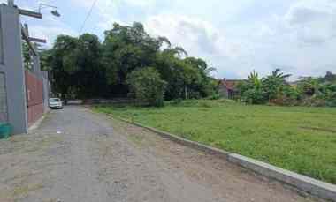 dijual tanah area sawah banyuraden