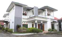 Rumah Mewah Pendopo PrivatePool Maguwo Lt 1780m2 dekat Jogja BAy