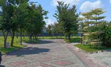 Tanah Kavling Siap Bangun di Graha Family Blok Vc, Surabaya Barat