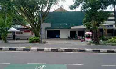Bangunan Lama Hitung Tanah 1500 m2 SHM Muka 30 meter di jl. Dago Bdg