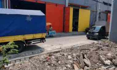 Tanah Kedinding Area Perindustrian Row Jalan Muat Truk Besar Siap Bang