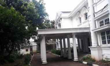 Dijual Lahan 1 Ha Bonus Bangunan Megah Ex Sekolah di Kemang Jaksel
