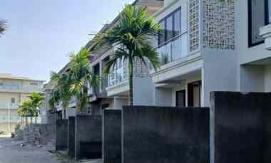 Dijual 60,9 are, Bonus 11 Rumah 2Lt, jl. Raya Sempidi Lukluk Mengwi