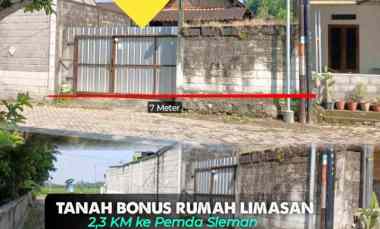 Tanah Bonus Rumah Limasan di Tlogoadi, Sleman 2,3 km Kantor Pemda Sle