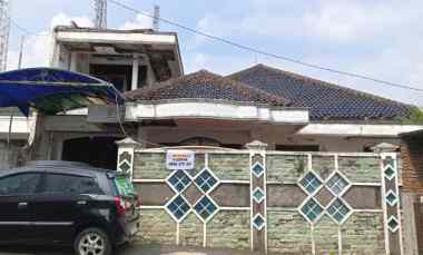 dijual tanah ngesrep timur