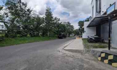 Dijual Tanah Apik Selatan jl. Gito Gati, dekat Hotel Hyatt Yogyakarta