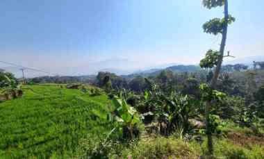 Tanah Darat dan Sawah Pinggir Jalan Udara Dingin di Sumedang Selatan