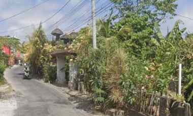 Tanah di Jalan Utama Toyaning dekat Pantai Melasti Bali