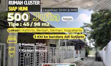 dijual villa 3 km ke bandara adi sucipto