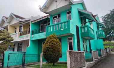 Villa Dijual di Villa Tretes