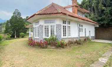 dijual villa dan tanah pinggir jalan di puncak pass