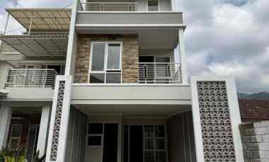 dijual villa de terrace villa