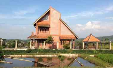 dijual villa di kuningan