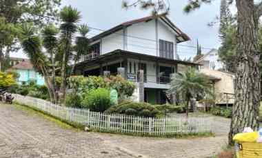 dijual villa istana bunga lembang fully furnished