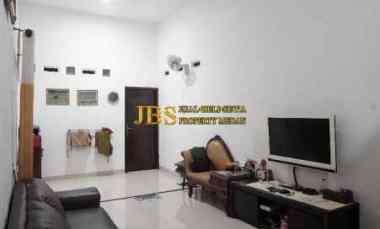 dijual villa jl damar ii dekat jl